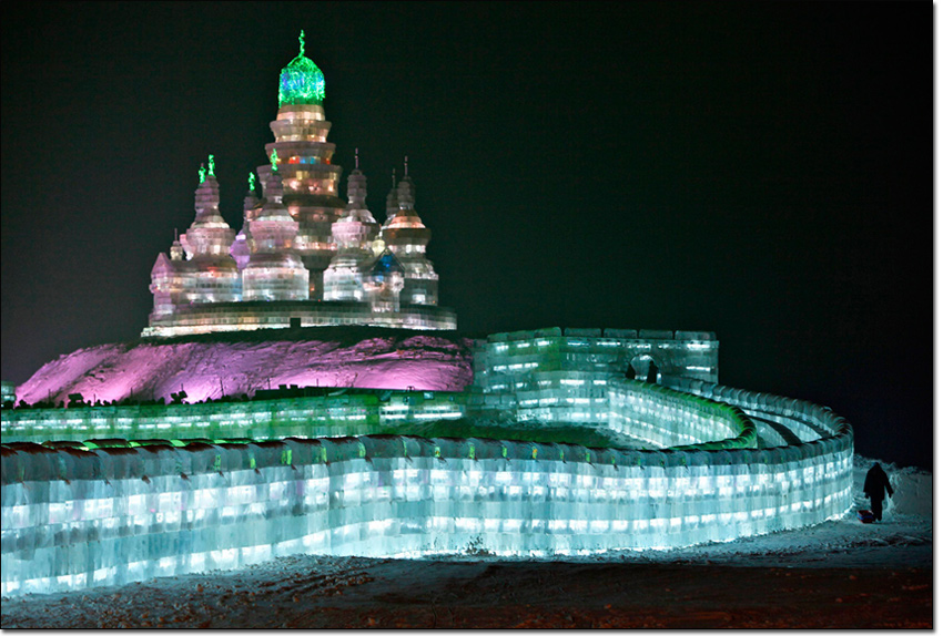 Ледовый дворец в Харбине, 2010 г.
