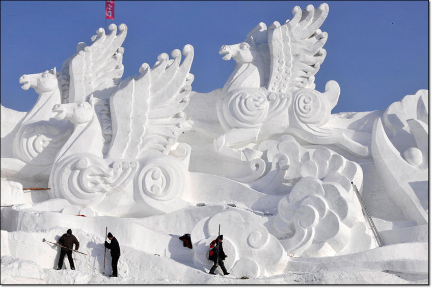 снежные скульптуры в Харбине