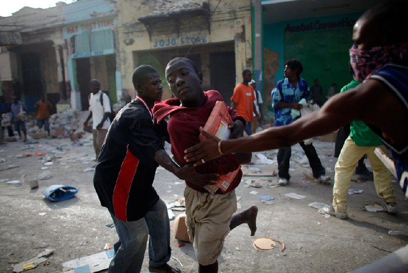 Землетрясение на Гаити. 6 дней спустя.