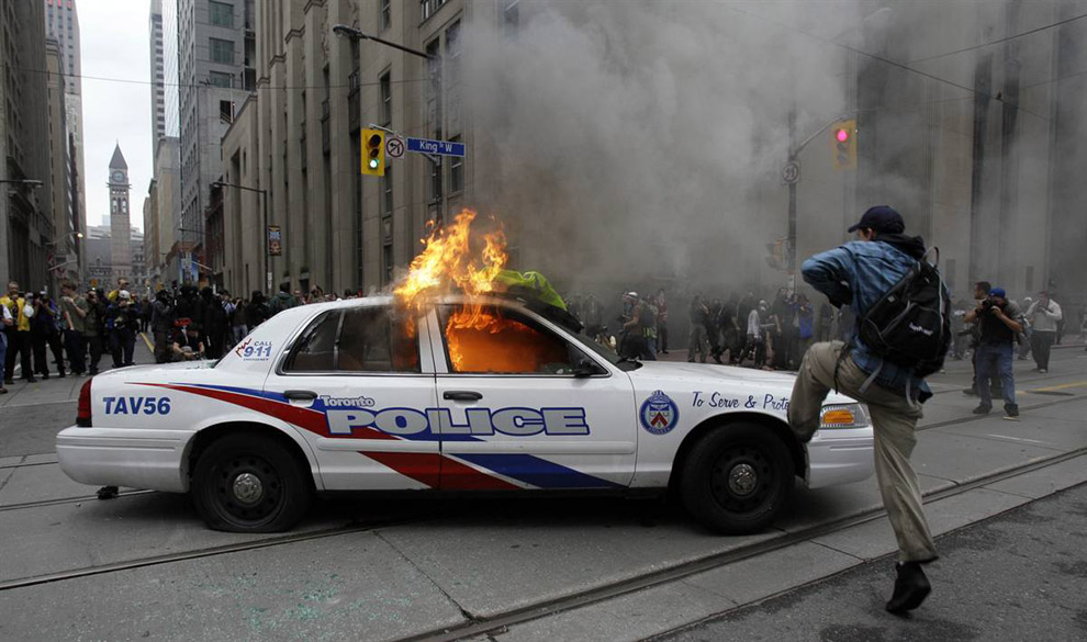 Беспорядки в Торонто