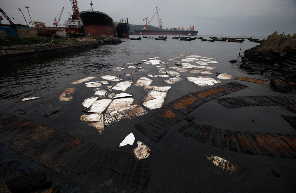 Нефтяное пятно в Жёлтом море