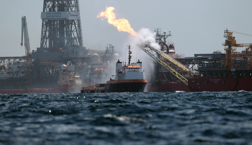 Утечку нефти в Мексиканском заливе наконец-то удалось остановить