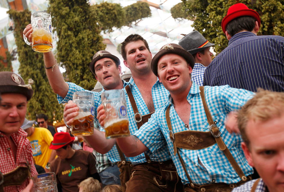 В Германии стартовал фестиваль пива «Октоберфест 2010»