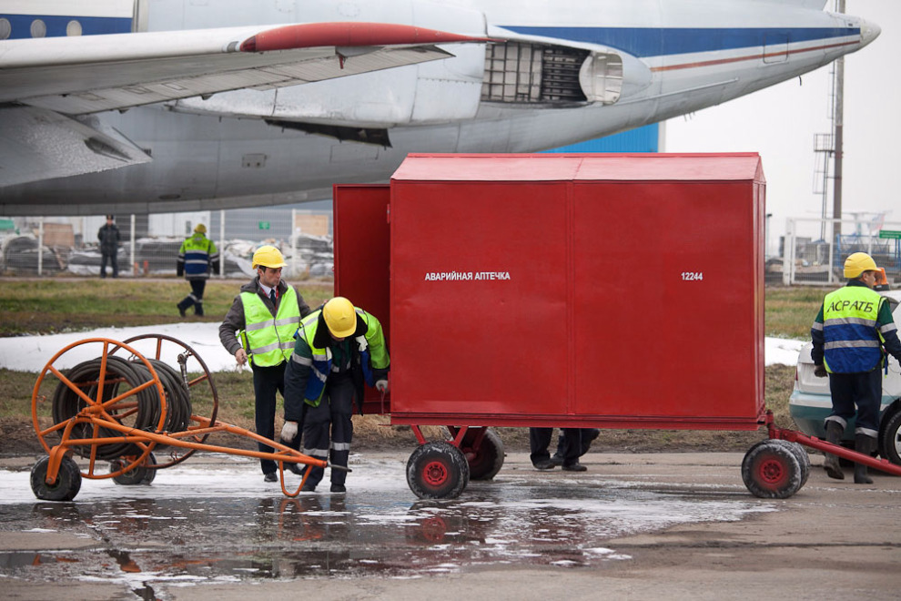 Аварийно-спасательные учения в аэропорту "Домодедово"