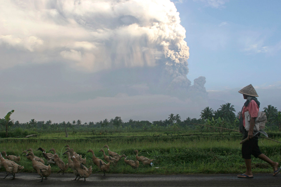 Вулкан Мерапи. Крупнейшее извержение столетия