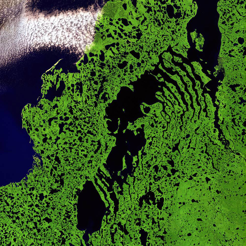 Фото Земли из космоса: север Канады