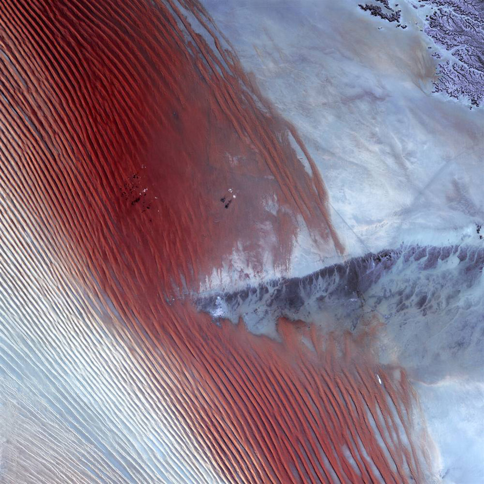 Фото Земли из космоса: пустыня Руб-эль-Хали 