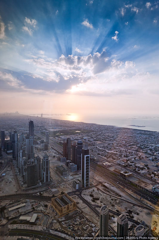 Виды с самого высокого здания в мире Бурдж-Халифа