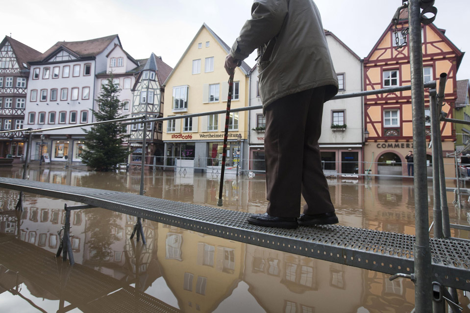 Затопленная улица в Германии