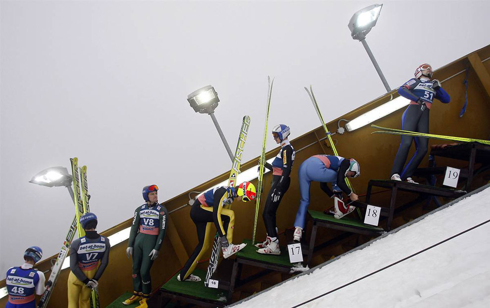 Спортивные фото: прыжки на лыжах с трамплина