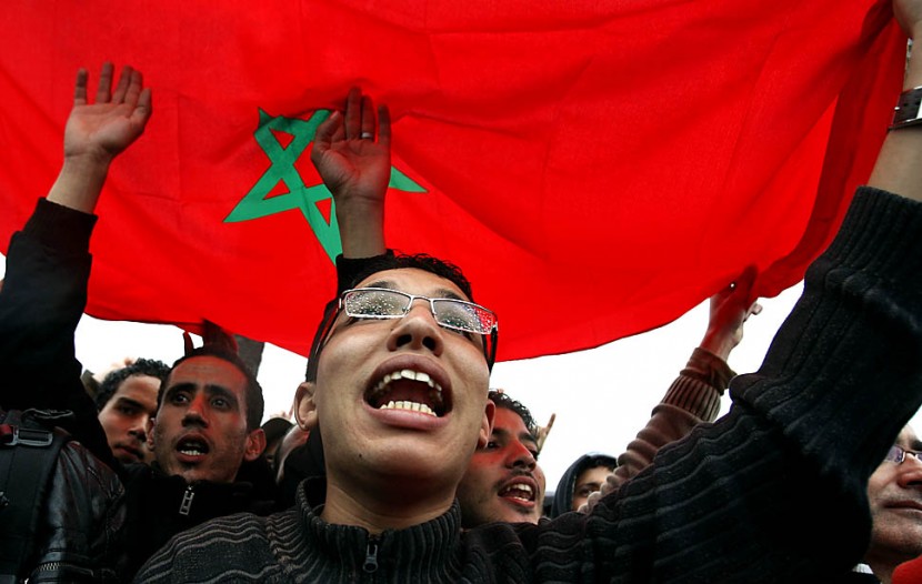 Начало уличных протестов в Марокко и Бахрейне. 