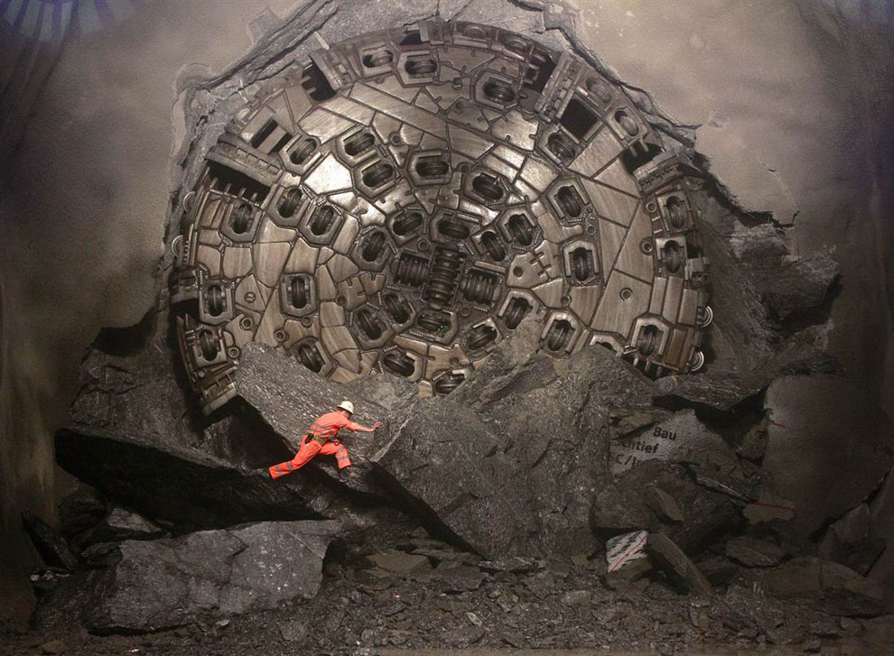 Готардский базисный тоннель в Швейцарии