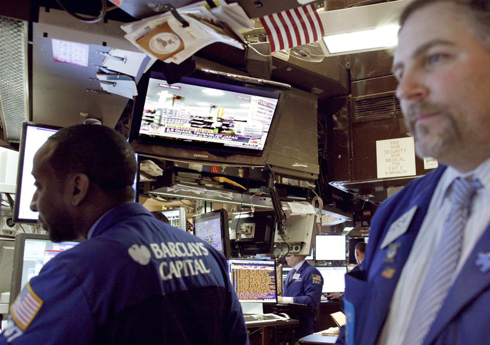 Маклеры работают на Нью-Йоркской фондовой бирже