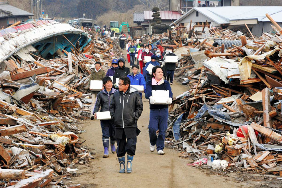 Гуманитарная помощь жителям Японии