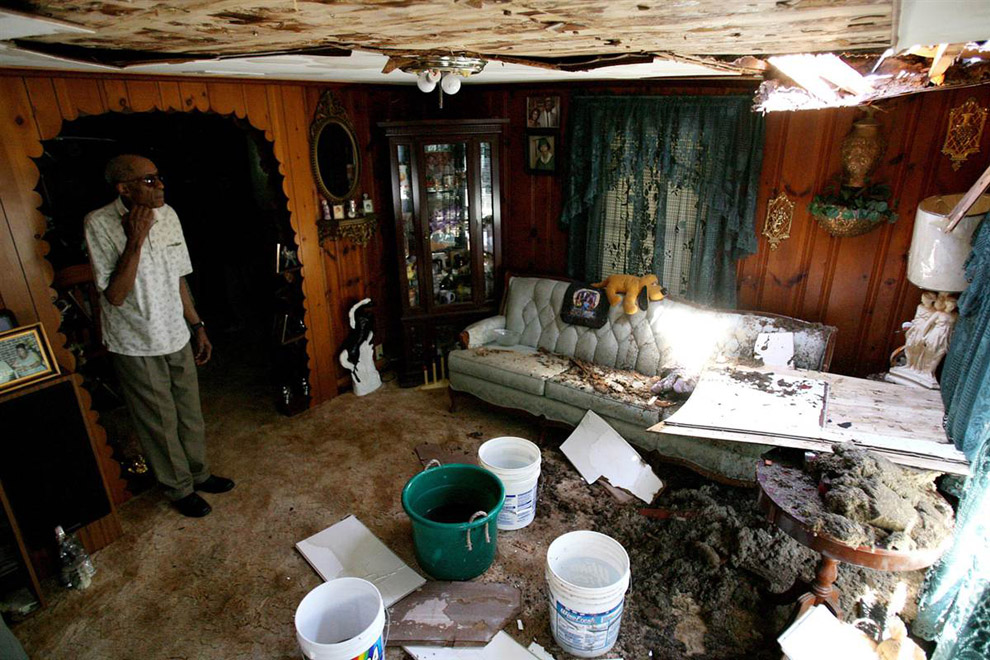 Дом после торнадо