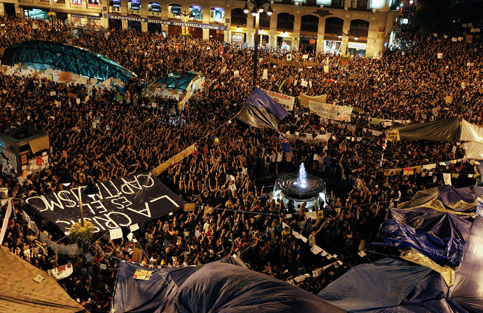 Демонстрации на площади Пуэрта дель Соль