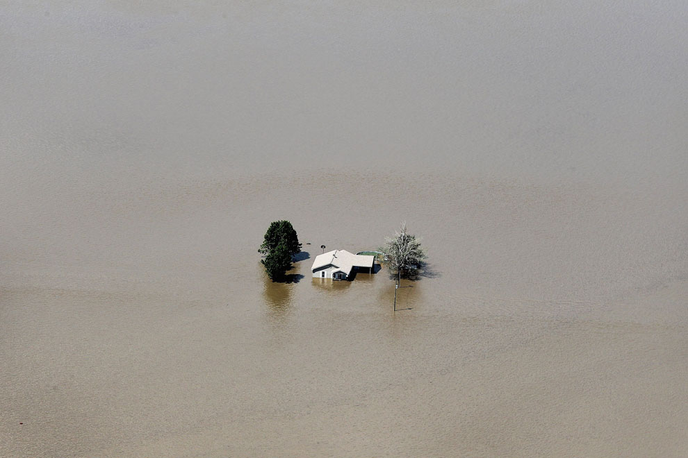 Затопленный дом в Уайетте