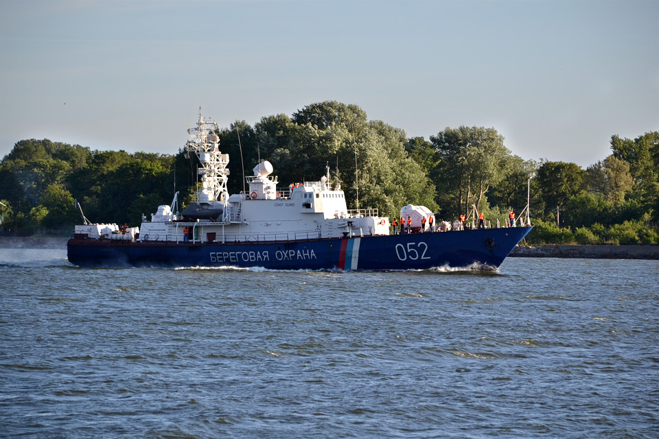 Калининградская область - Балтийск. Корабль береговой охраны.