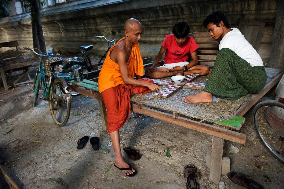 жизнь буддистских монахов