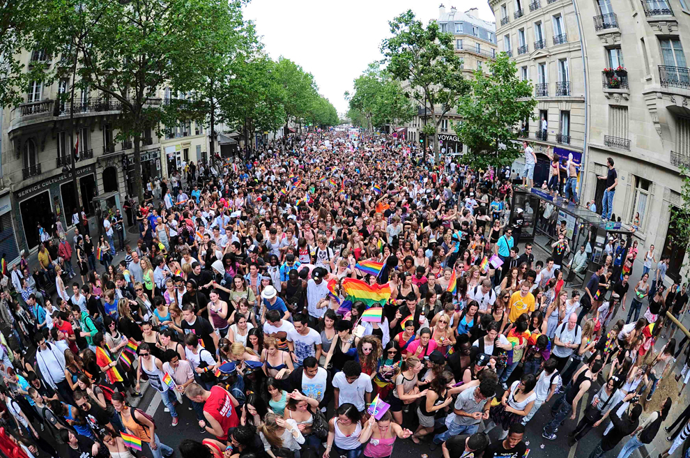 Гей-парад в Париже