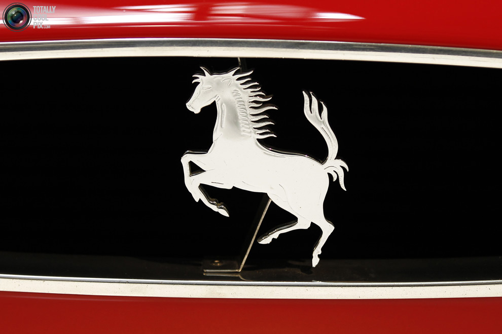 деталь Ferrari 
