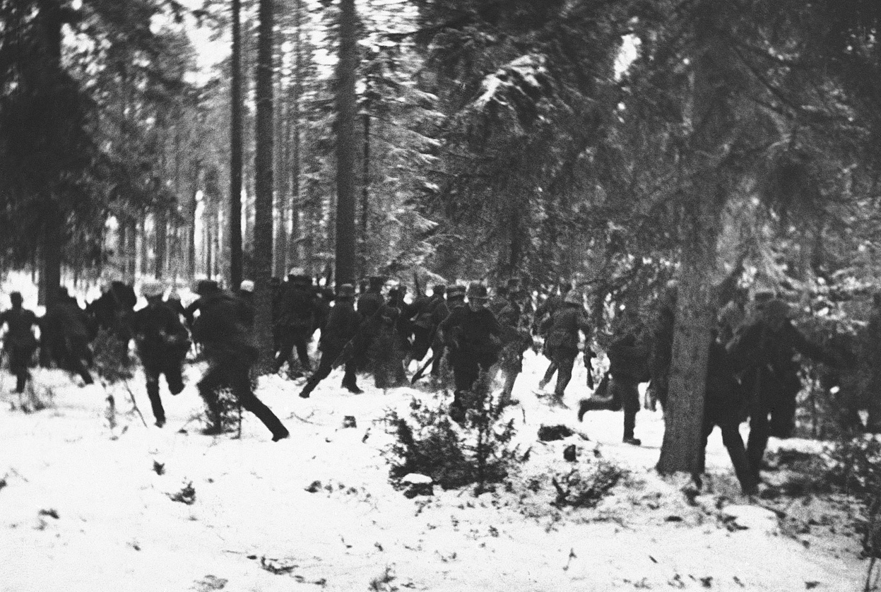 Замерзшие бойцы РККА финская война