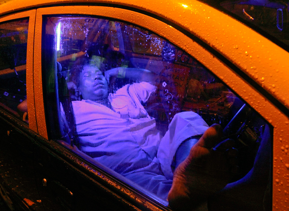 Спящий водитель такси