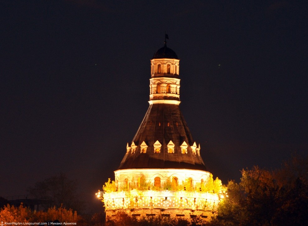 Башня "Дуло" Симонова монастыря.
