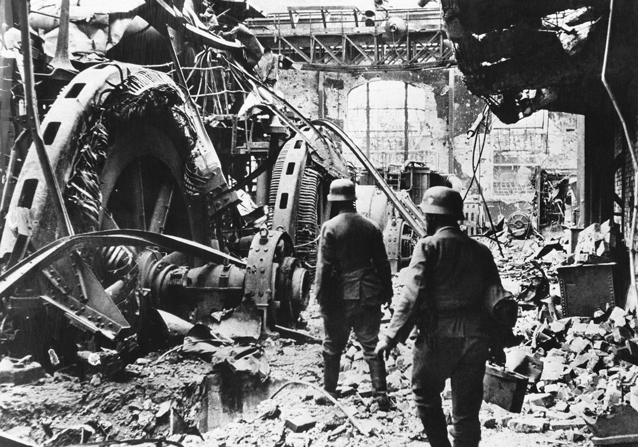 Сталинград тракторный завод 1942 немцы