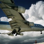 Махо Бич: экстрим-отдых под крылом самолета