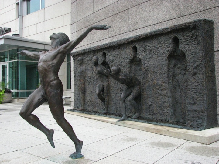 Скульптура Зеноса Фрудакиса "Свобода"