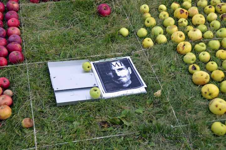 Стив Джобс. Портрет из яблок.