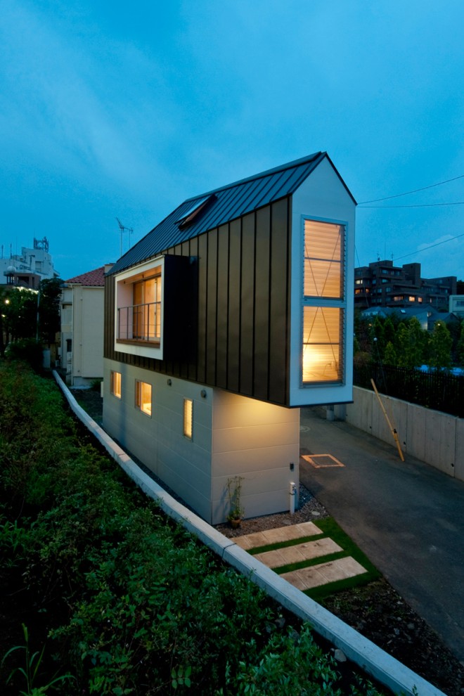 Супертонкий дом в Японии