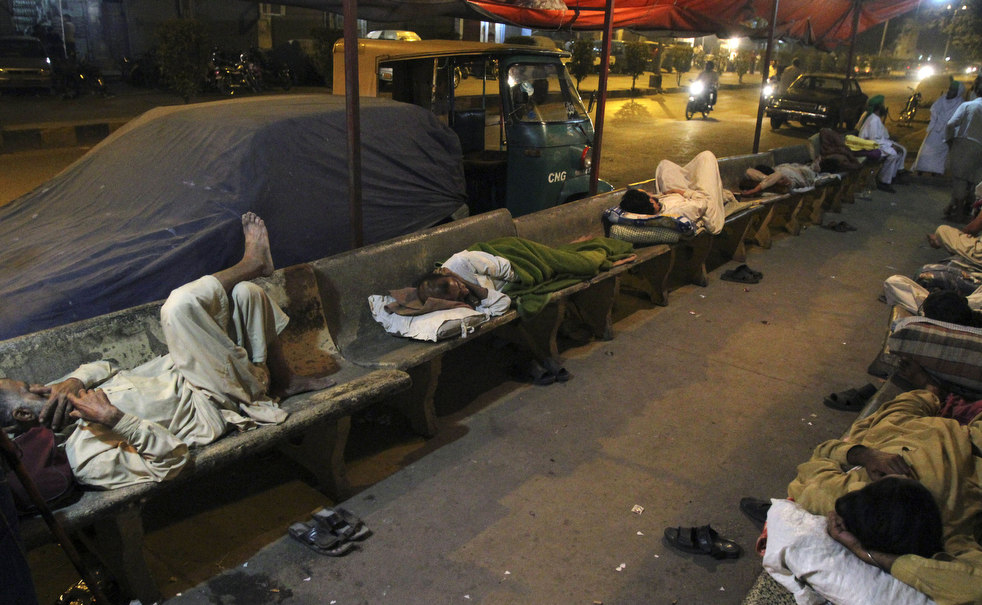 Бездомные люди