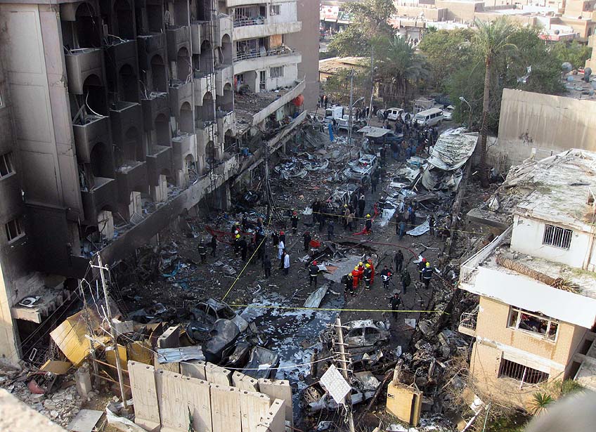 Новости в фотографиях: теракт в Багдаде