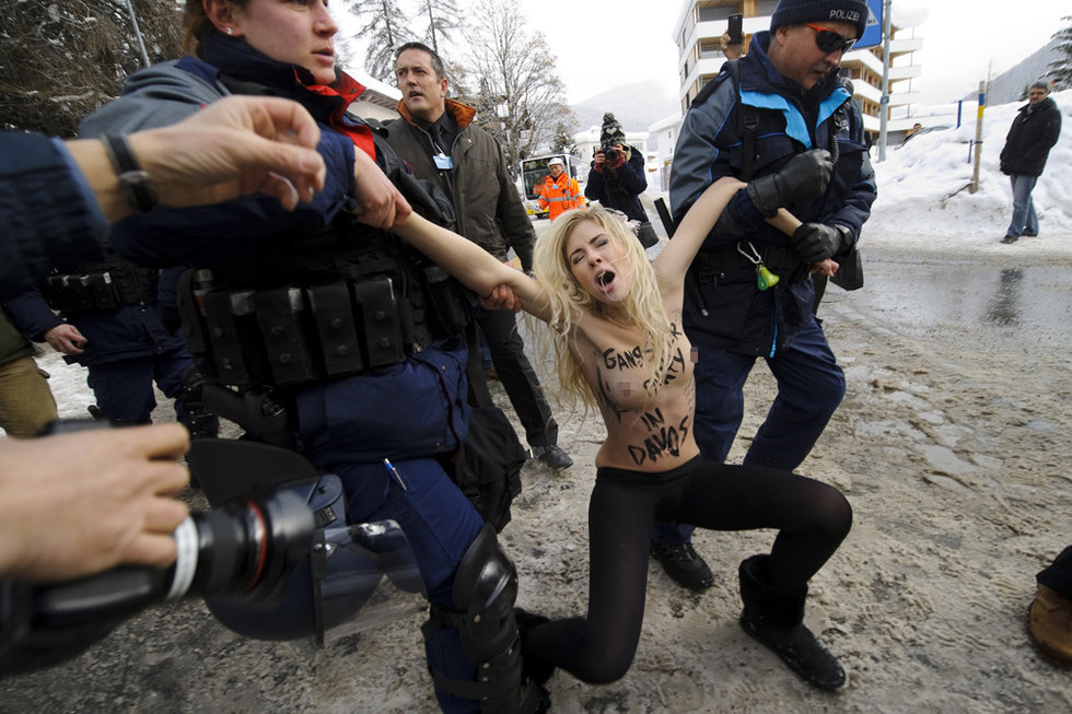 Femen в Давосе