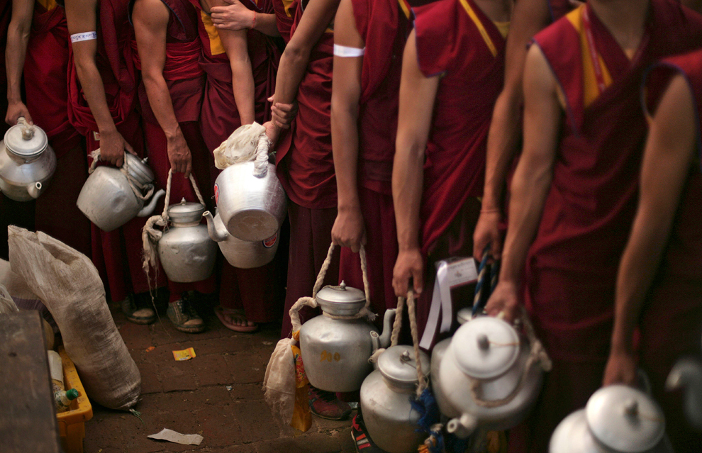Буддийские монахи 