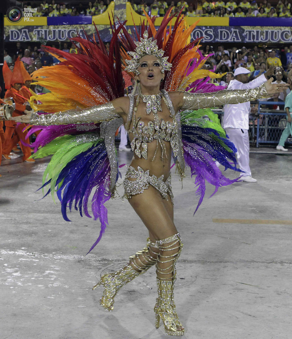 Парад самбы в Рио