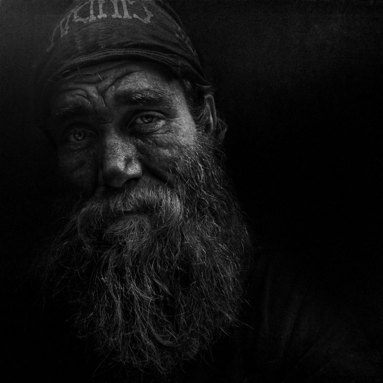 Портреты бездомных людей