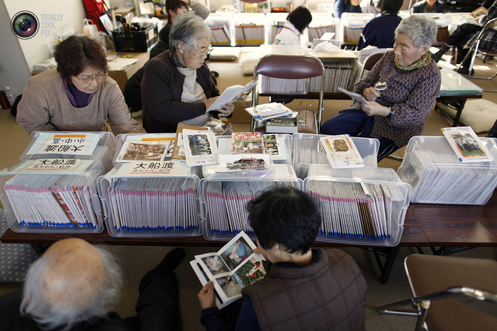 Фотографии жертв цунами в Японии