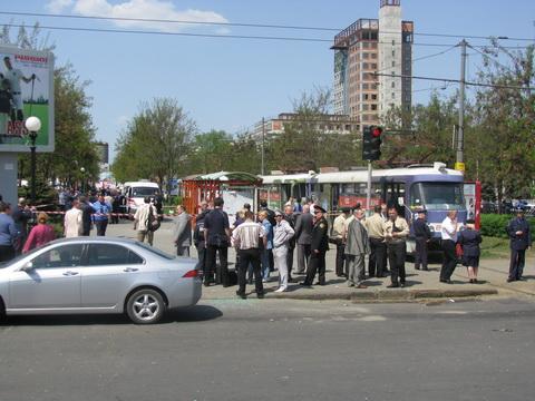 Первый взрыв на трамвайной остановке
