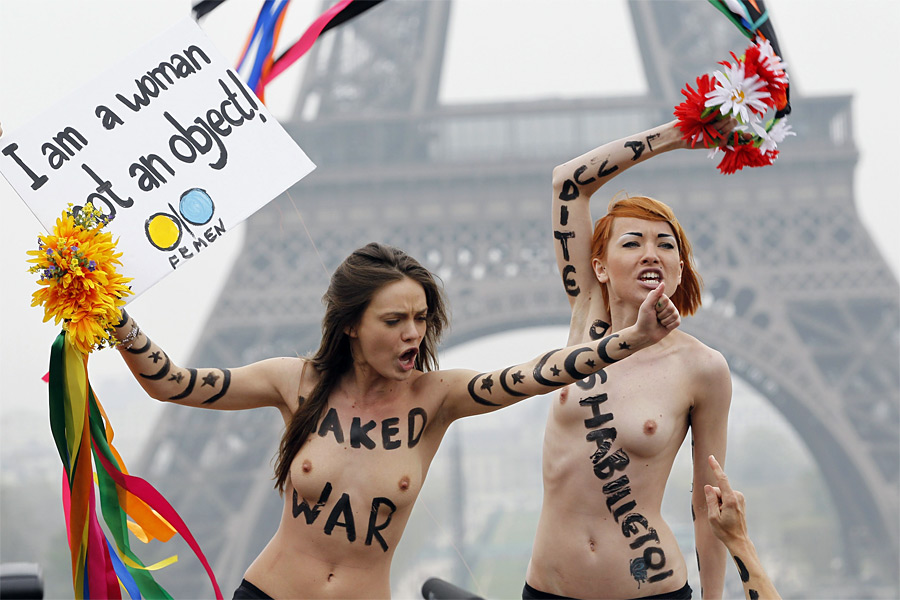 Femen в Париже