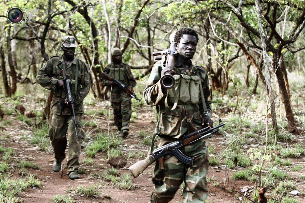 Угандийские солдаты