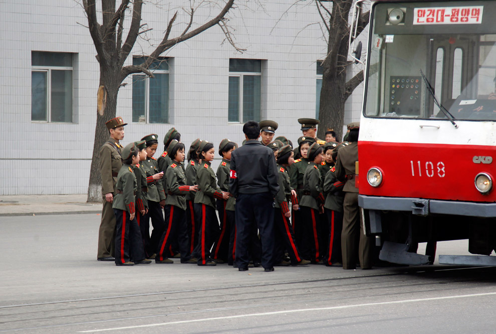 Северокорейские школьники 