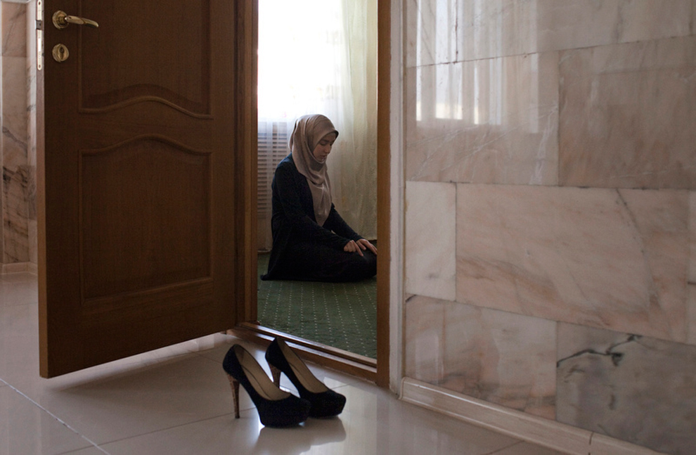 Чеченская Сексуальная Рабство Продажа Женщин бант-на-машину.рф Порно Видео