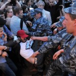 Задержания в лагере оппозиции у метро «Баррикадная»