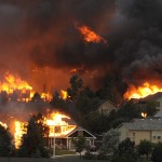 Лесные пожары уничтожили сотни домов в Колорадо