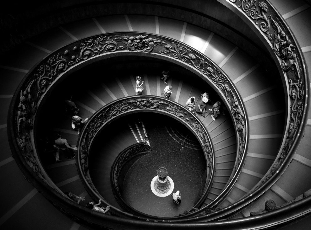 Винтовая лестница в музеях Ватикана