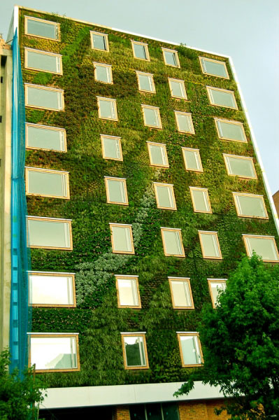 Вертикальный сад отеля Gaia