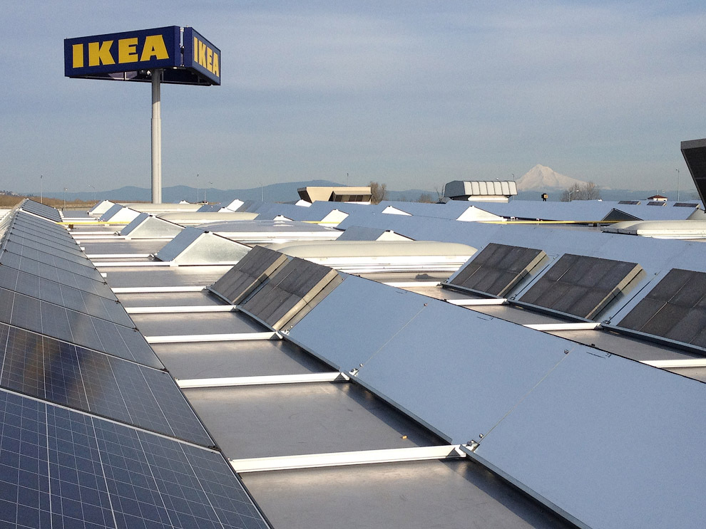 Солнечные панели на крышах ИКЕА